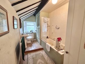 Photo 19- click for photo gallery